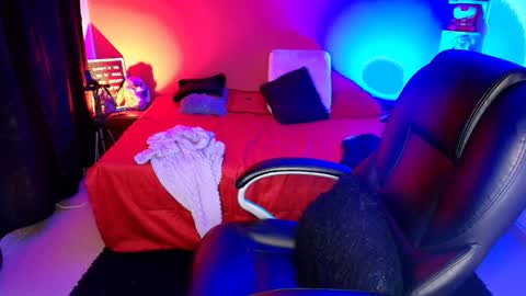 LuluBigTitts online show from 10.22.25