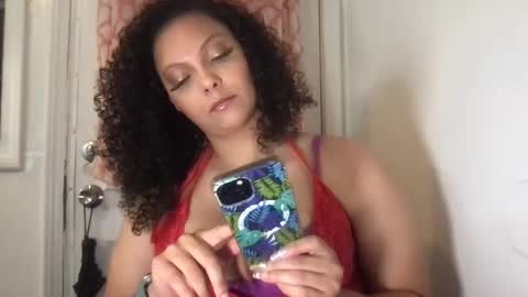 Snapshot of luluvalenttine chatting on 09.24.25 LuLu Valenttine Hot Sexy HawaiianCape Verde online show from 09.24.25