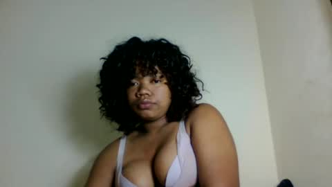 Snapshot of lumira_belle chatting on 06.30.26 lumira_belle online show from 06.30.26