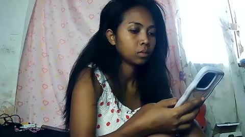 Snapshot of luna019 chatting on 02.25.25 Luna online show from 02.25.25