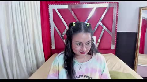 Snapshot of luna021_1 chatting on 09.24.25 Luna  online show from 09.24.25