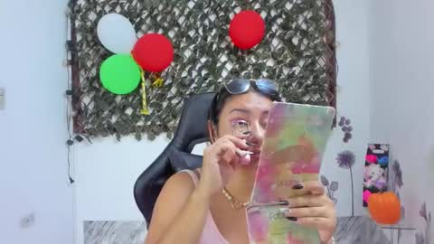 Luna  online show from 11.04.25