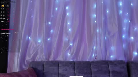 Snapshot of luna__cute chatting on 01.24.25 Luna online show from 01.24.25