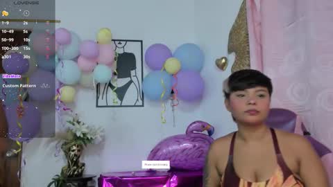 Snapshot of luna__cute chatting on 10.27.25 Luna online show from 10.27.25