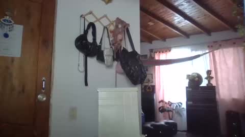 Snapshot of luna__cute chatting on 11.07.25 Luna online show from 11.07.25