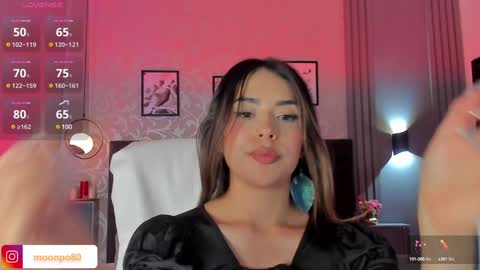 Snapshot of luna__ponce chatting on 01.18.25 online show from 01.18.25