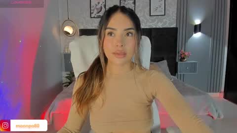 Snapshot of luna__ponce chatting on 03.01.25 online show from 03.01.25