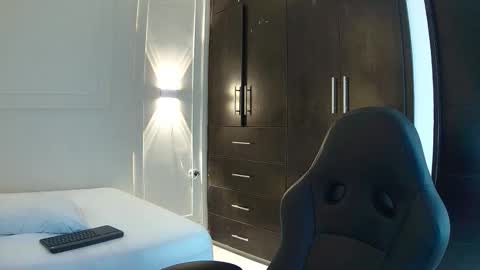 luna and banji online show from 10.21.25