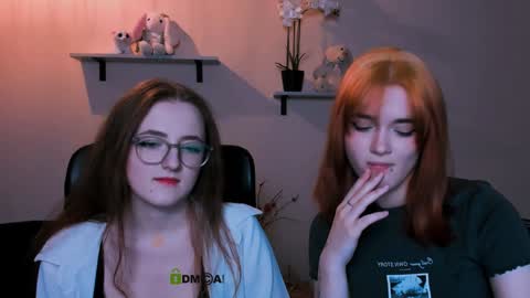 luna_berryy online show from 12.20.24
