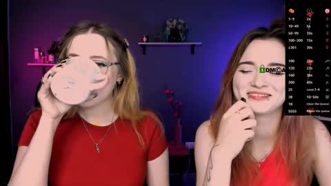 luna_berryy online show from 10.15.25