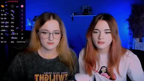 luna_berryy online show from 10.16.25