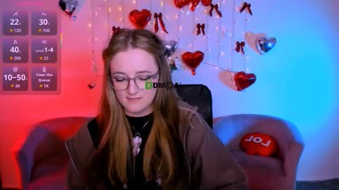 luna_berryy online show from 02.28.26