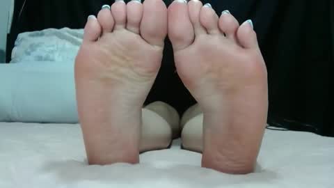 Luna--Blueberry online show from 12.19.25