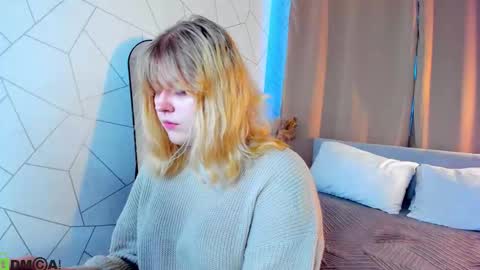 Snapshot of luna_c0ra chatting on 03.01.26 luna online show from 03.01.26