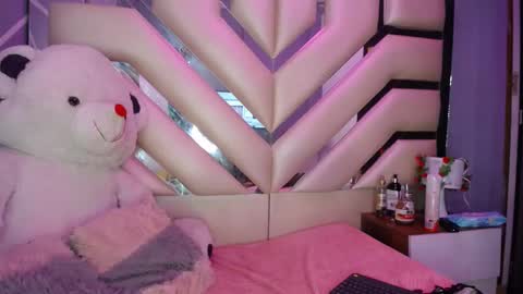 LUNA  online show from 01.15.25
