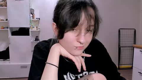Luna online show from 02.23.25