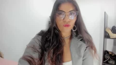 luna  online show from 09.29.25