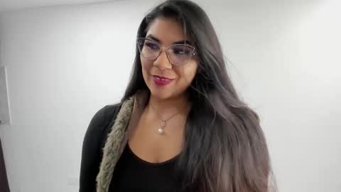 luna  online show from 10.02.25