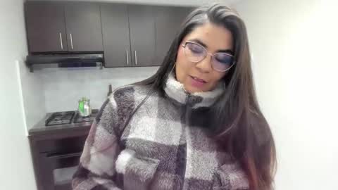 luna  online show from 12.16.25