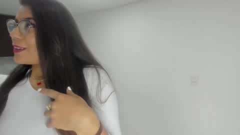 luna  online show from 01.11.26