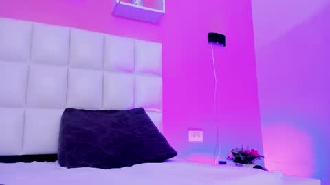 Snapshot of luna_ebony69 chatting on 10.08.25 Luna online show from 10.08.25