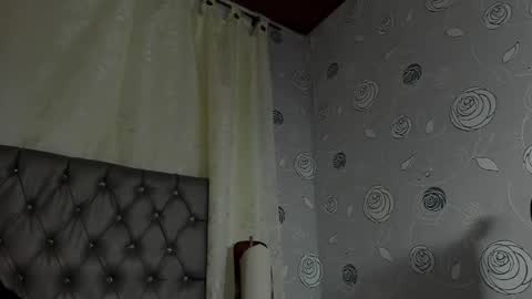 Luna Eva online show from 12.27.24