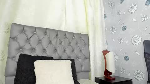 Luna Eva online show from 01.03.25