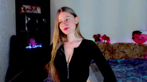luna_evan online show from 02.11.25