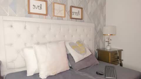 luna forever7 online show from 03.27.26