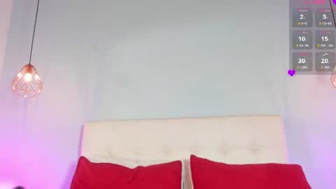 luna_honey9 online show from 07.07.26