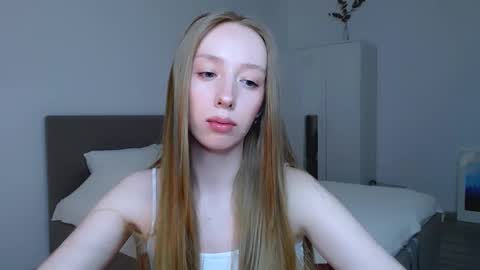 Snapshot of luna_insanity chatting on 03.03.25 Luna online show from 03.03.25