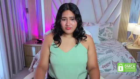 Luna  online show from 10.11.25