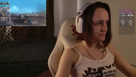 luna_loveeee online show from 10.08.25