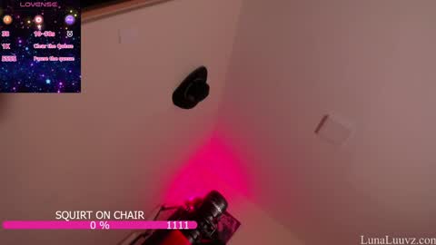 Snapshot of luna_luuvz chatting on 09.23.25 Luna Luuvz online show from 09.23.25