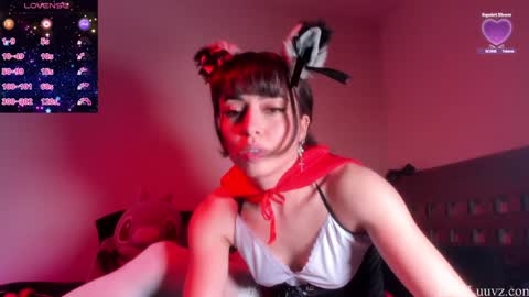 Snapshot of luna_luuvz chatting on 10.14.25 Luna Luuvz online show from 10.14.25