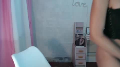 Snapshot of luna_moree chatting on 12.11.24 Anyana online show from 12.11.24