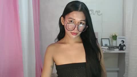 Snapshot of luna_moree chatting on 12.12.24 Anyana online show from 12.12.24