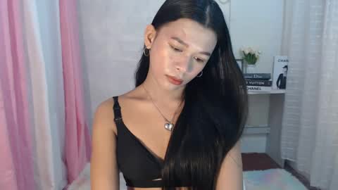 Snapshot of luna_moree chatting on 02.08.25 Anyana online show from 02.08.25