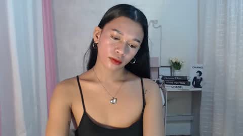 Snapshot of luna_moree chatting on 02.10.25 Anyana online show from 02.10.25