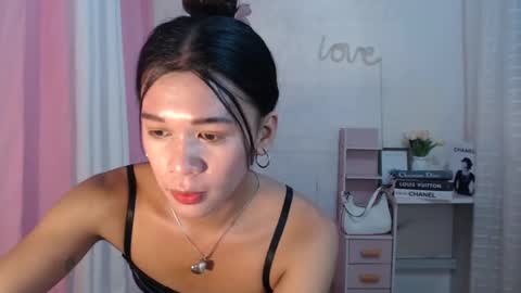 Snapshot of luna_moree chatting on 03.08.25 Anyana online show from 03.08.25