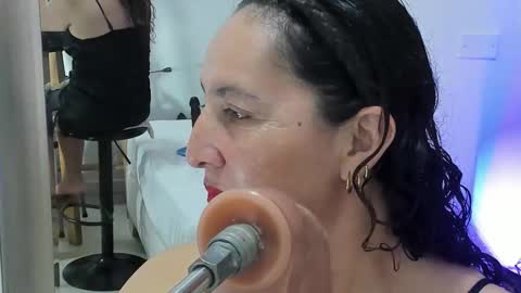 luna_naughty1 online show from 02.17.26