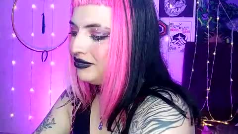 MISS LUNA  online show from 02.05.25
