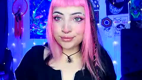 MISS LUNA  online show from 02.26.25