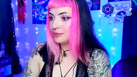 MISS LUNA  online show from 03.01.25