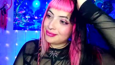 MISS LUNA  online show from 03.06.25