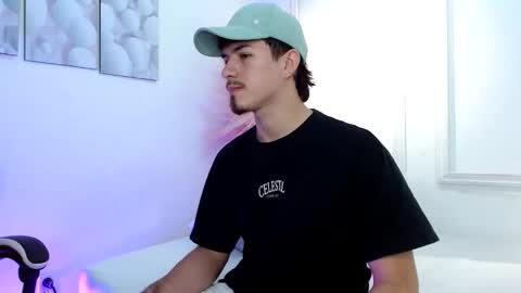 Snapshot of luna_stanford chatting on 09.21.25 Luna Stanford online show from 09.21.25