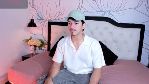 Snapshot of luna_stanford chatting on 09.28.25 Luna Stanford online show from 09.28.25