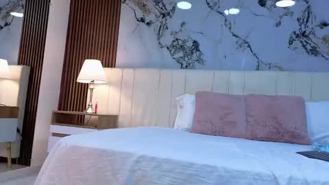  A M M Y  online show from 09.28.25