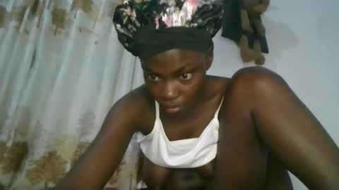 luna_tease online show from 11.20.25