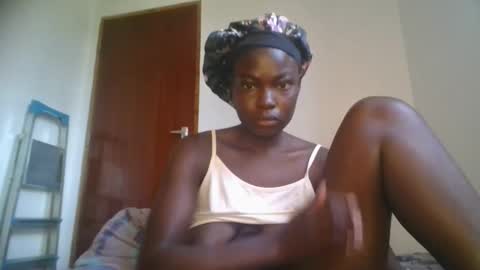 luna_tease online show from 11.21.25